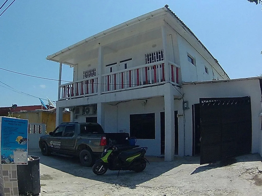 Apartamentos Rocky Cay Bay