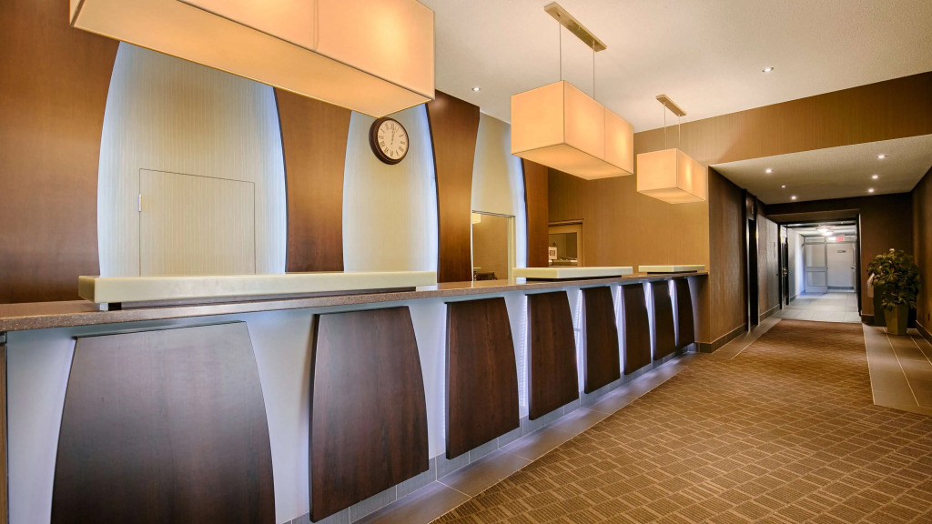 Best Western Plus Guildwood Inn