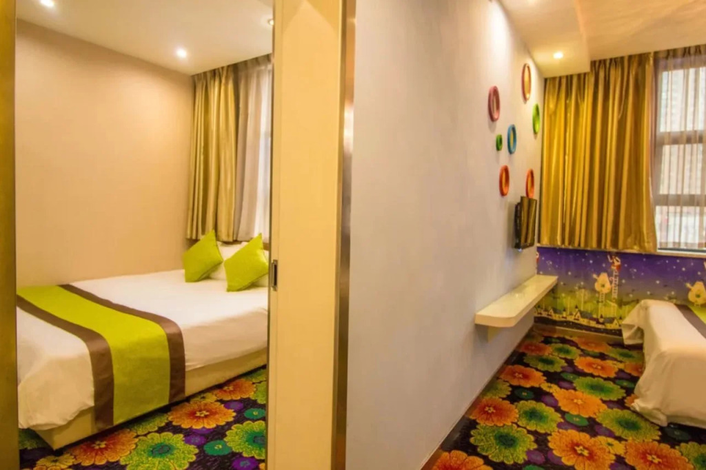 Constellation Fashion Hotel (Chengdu Jinhua Wanda Dongguang Subway Station)
