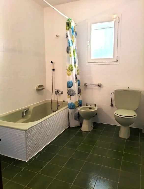 Maria 10 in J vea With 5 Bedrooms and 3 Bathrooms