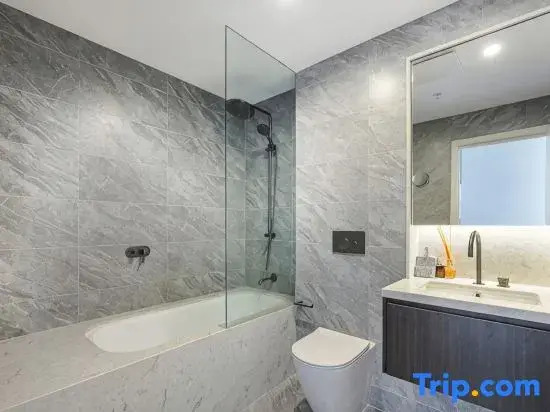 Premium 3Bed Luxury with Infinity Pool & Gym