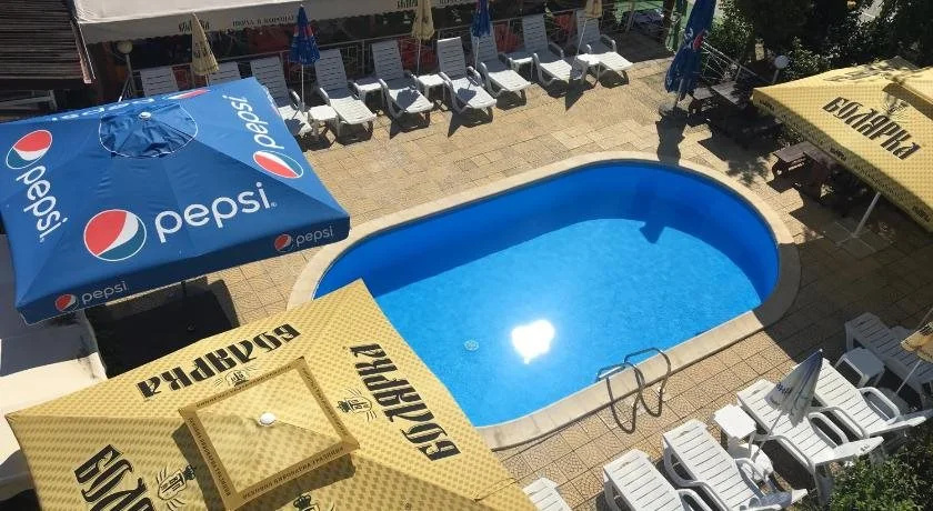 Laguna Family Hotel