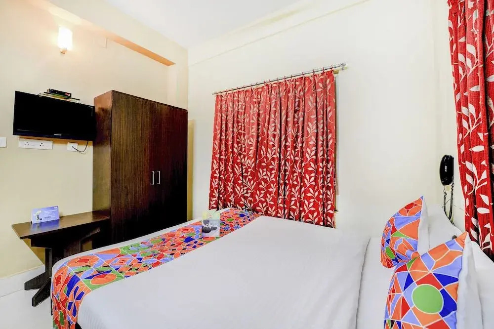 FabHotel Archana Guest House