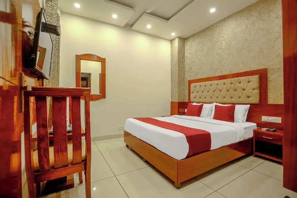 Hotel RK Residency Opposite ISBT Sector 43 Chandigarh