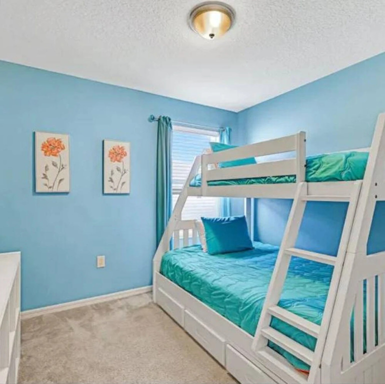 Four Bedroom Sleeps 10 Compass Bay Resort 5121
