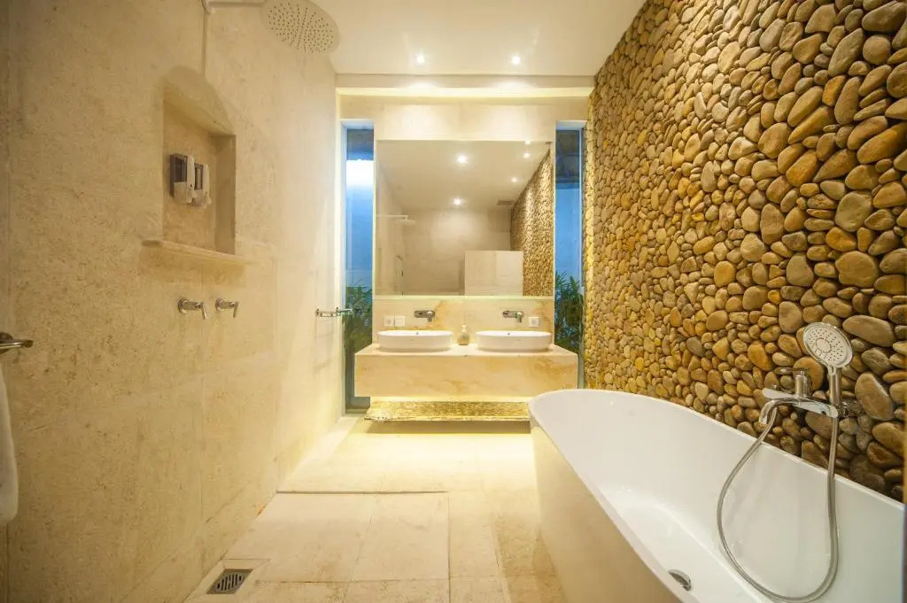 Bathhouse Executive Residence