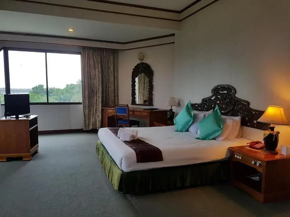 Royal Mekong Riverside Hotel