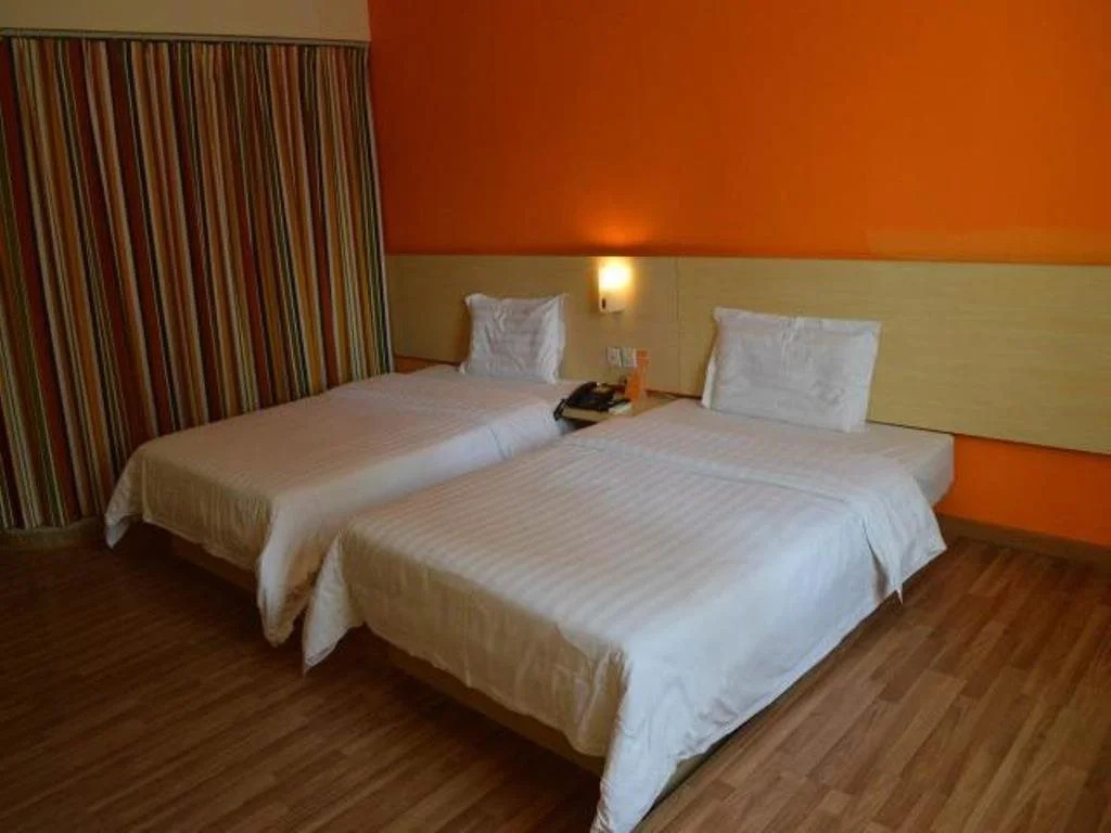 7 Days Hotel Zhuhai Gongbei Port Pedestrian Street