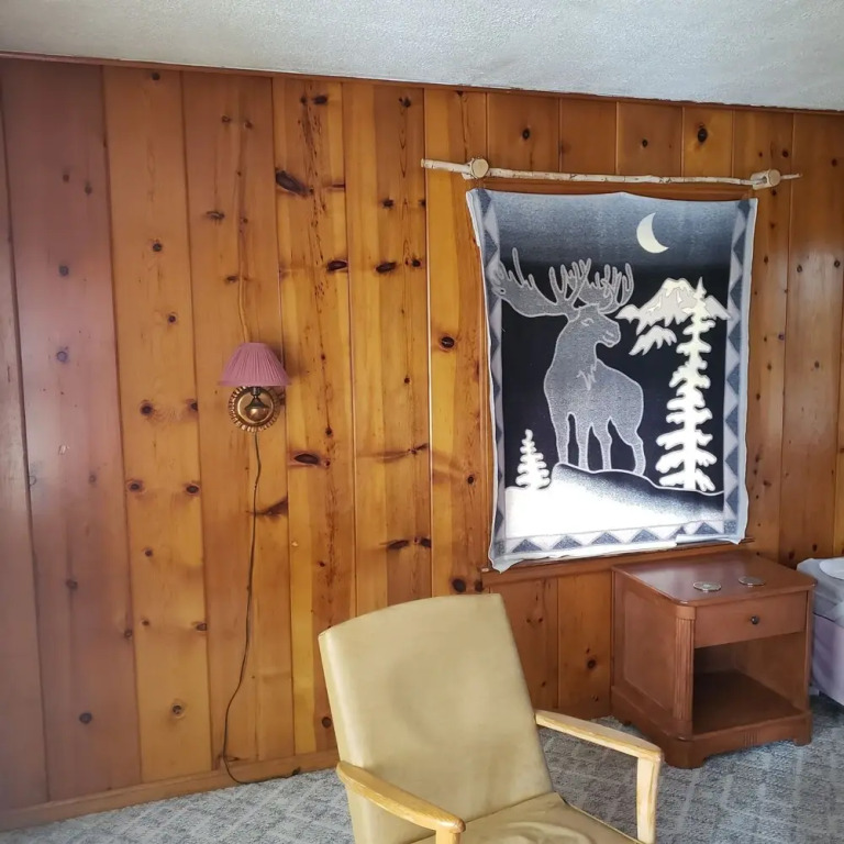 Birchwood Motel