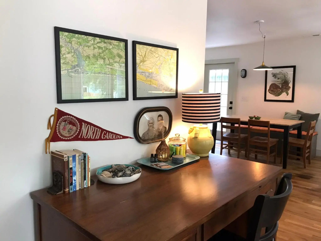 Cottage by the Sea: Pagnotto Shellback House