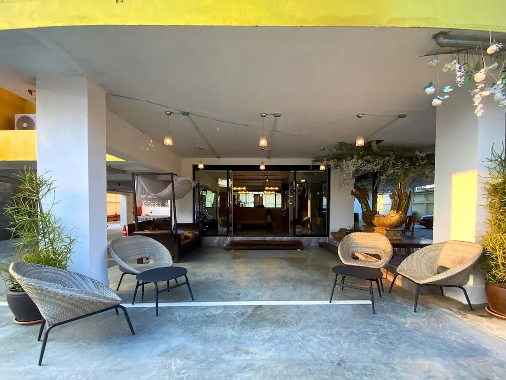 Goldsmith Bangkok Residence