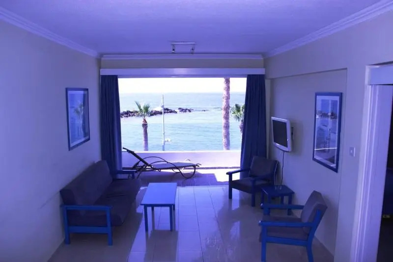 Paphinia Hotel Apartments