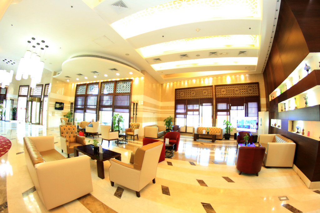 Отель Grand Regal Hotel