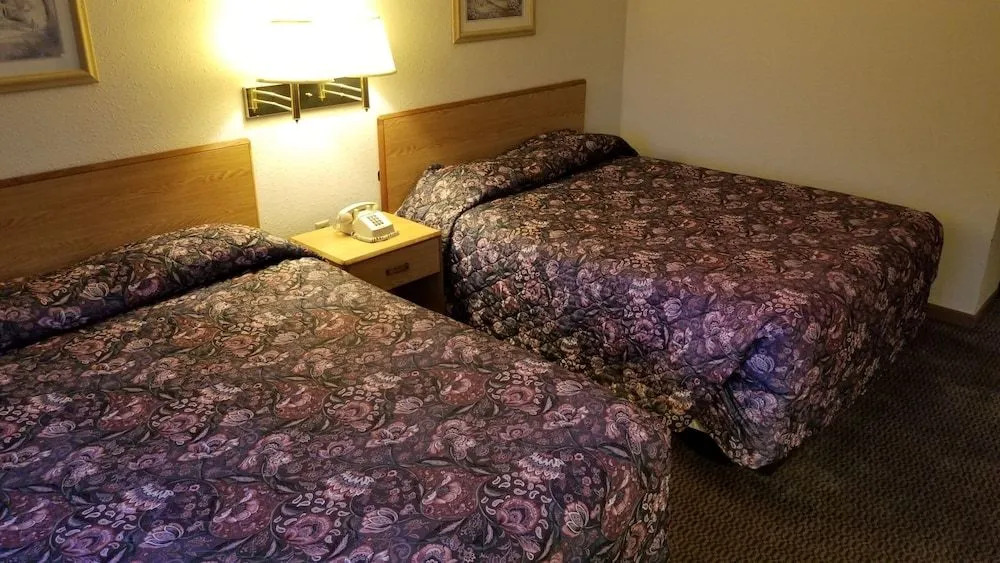 Plymouth Suites