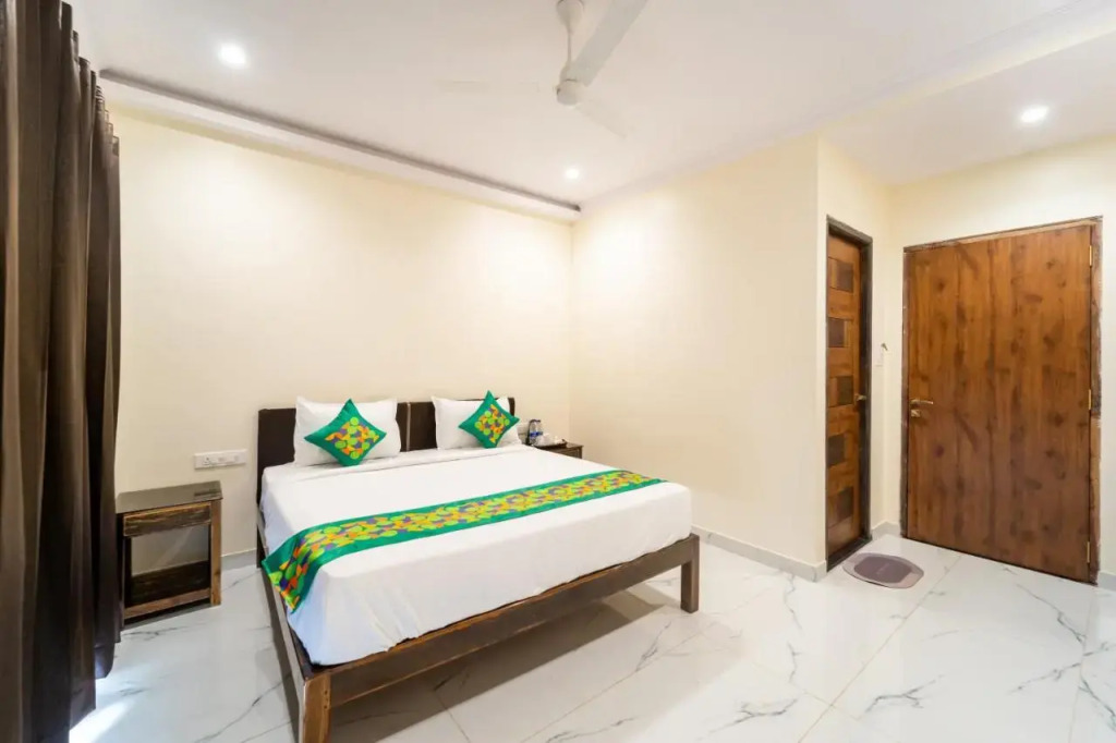 Treebo Grand Royale Eco Residency with Pool