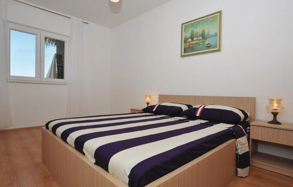 Beautiful Home in Mastrinka With 4 Bedrooms, Sauna and Outdoor Swimming Pool