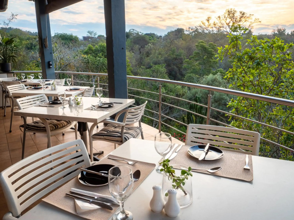 Leaves Lodge and Spa