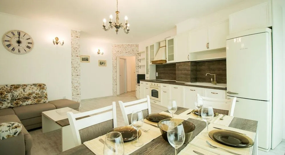 Guest Apartments Trigor City