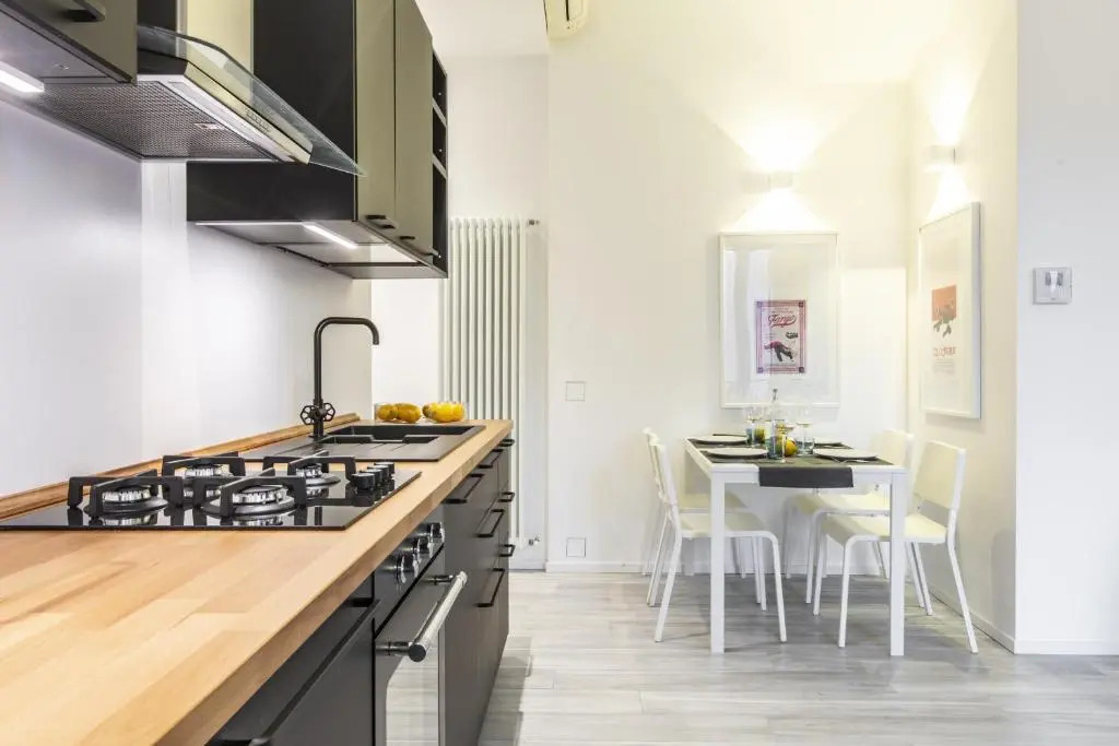 Maciachini Bright Apartment R&R