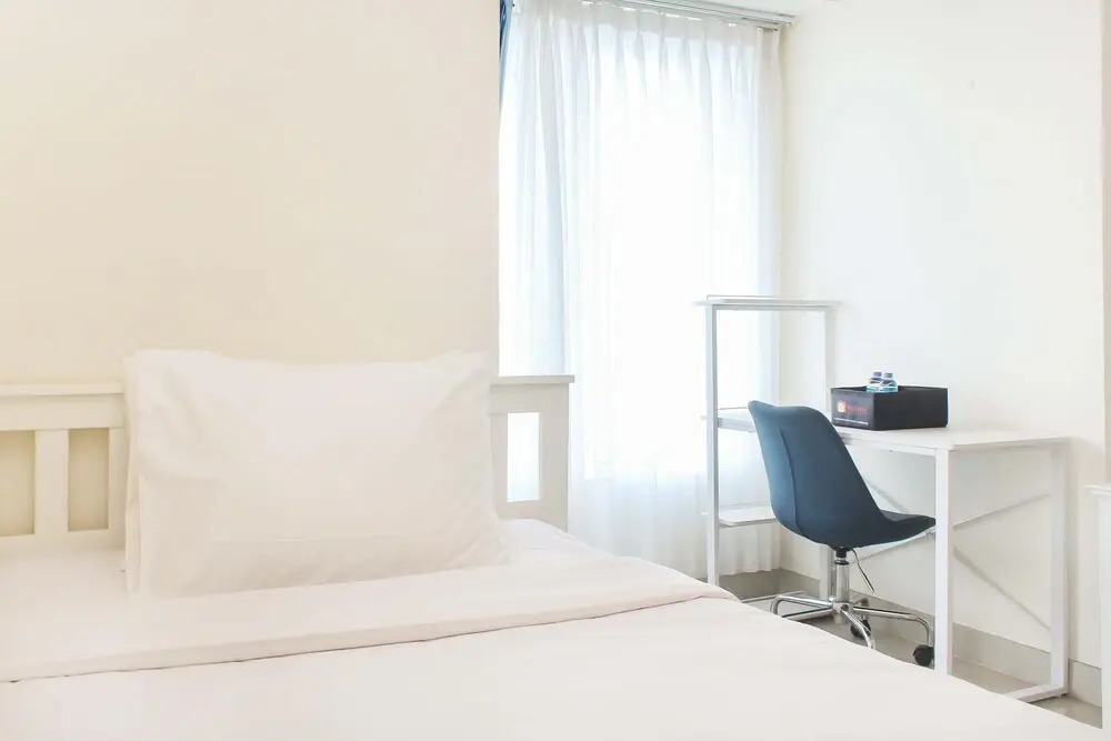 Simply Modern Classic 1Br Without Living Room At Grand Kamala Lagoon Apartment
