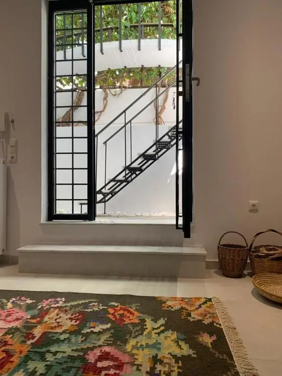 Anna's House