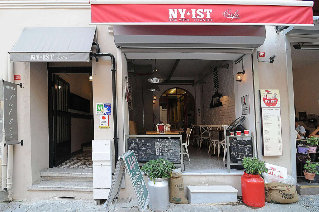 TAKSİM LİFE HOUSE