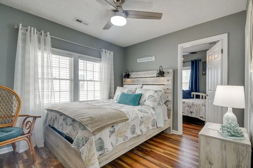Walk to Water: Coastal-chic Home Near Myrtle Beach