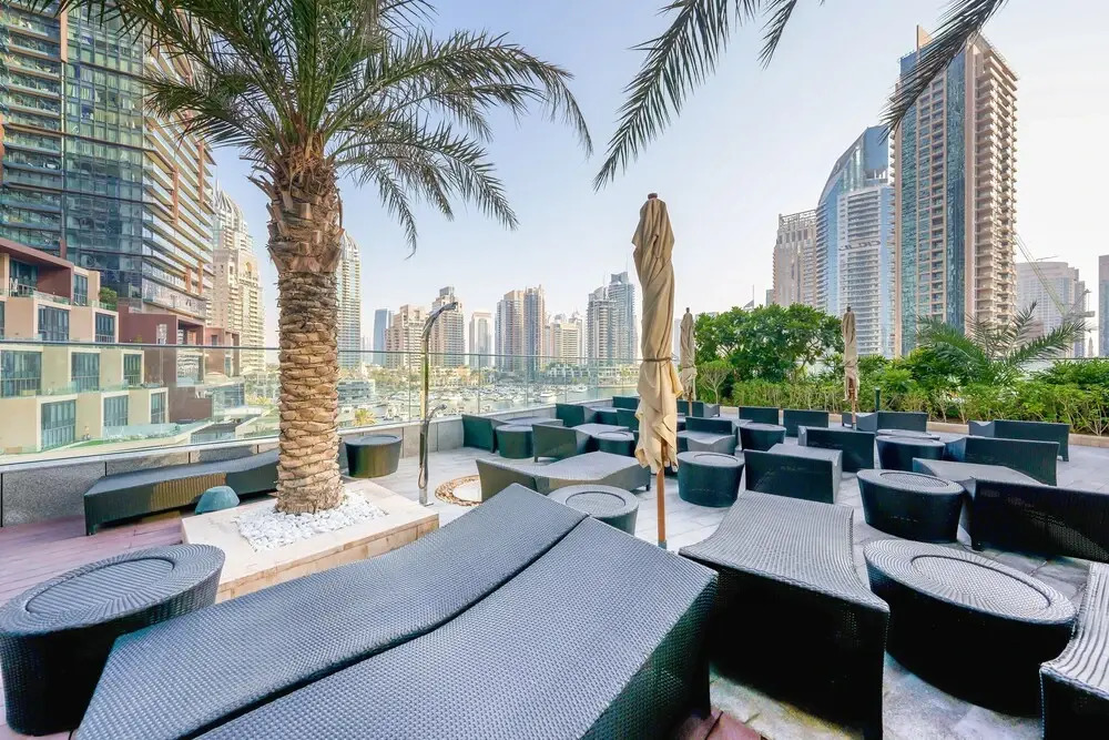 Tanin - Stunning Fendi Apt for 8 Facing Palm Jumeirah