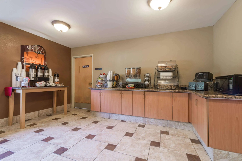 Microtel Inn & Suites by Wyndham West Chester