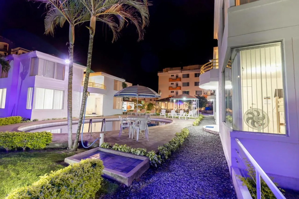 Oceanic Lodge