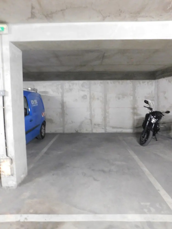 T2, Le Clos de la Reine, climatisation et parking privé