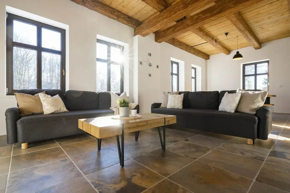 Villa in Rudnik With Private hot tub