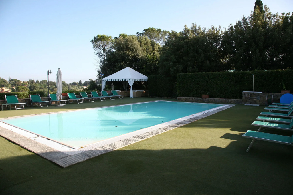 Le Piazzole Collection