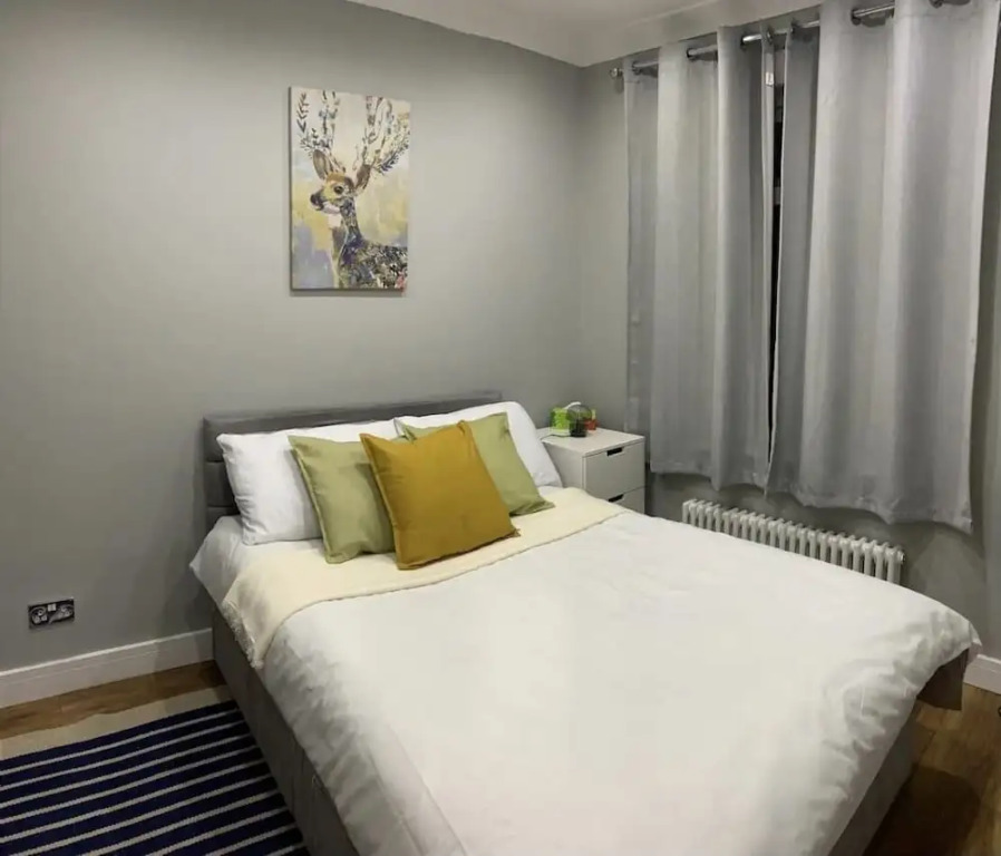 Charming 2-bed Apartment