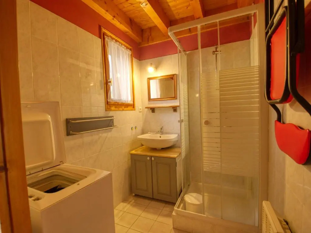 Chalet 50m² à Morillon, proche Lac Bleu, parking - FR-1-642-42