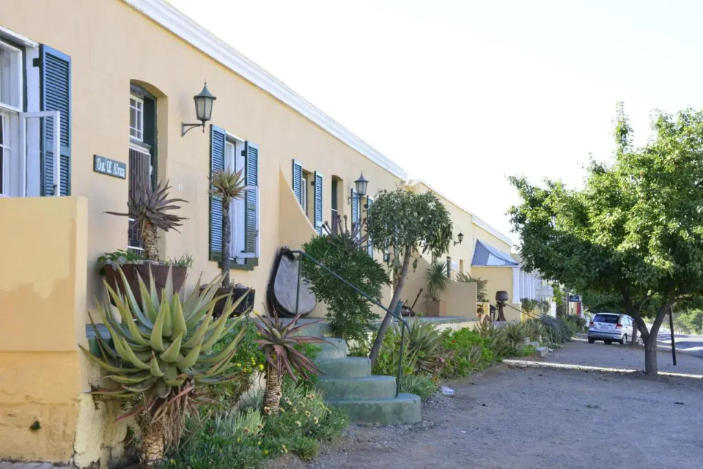 Die Tuishuise & Victoria Manor