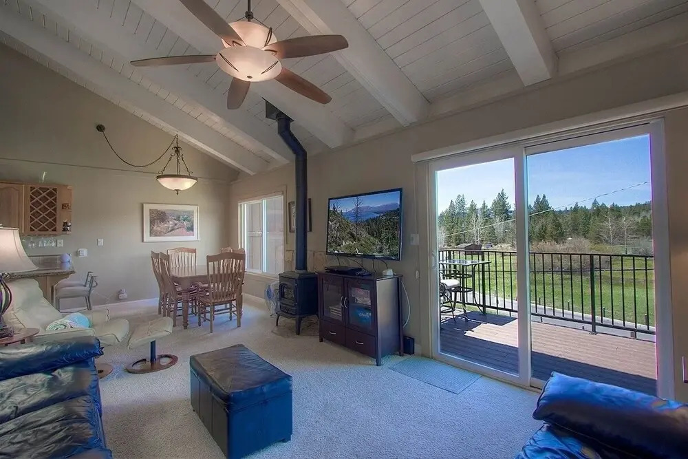 Park View Paradise 3 Bedroom Condo by RedAwning