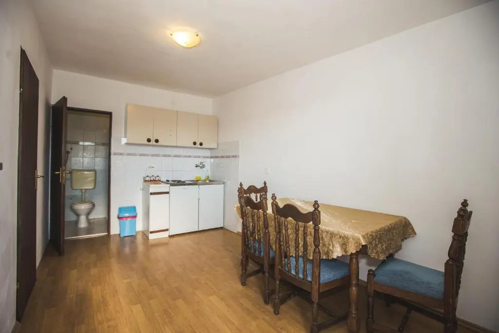 Apartments Jug
