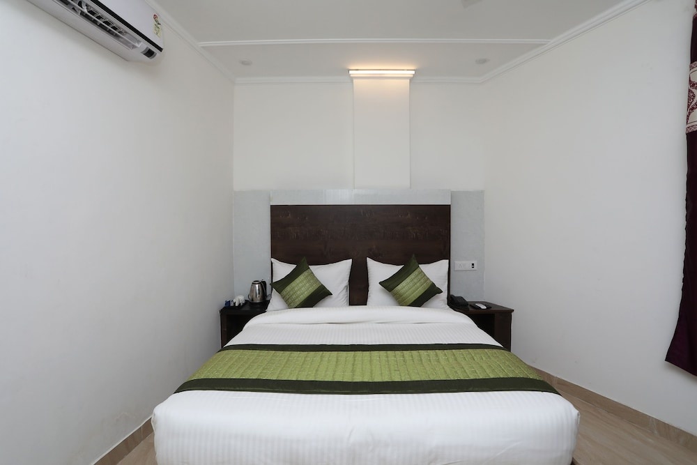 Hotel Stay Residency Near Delhi Airport With Free Oe Way Airport Transfar
