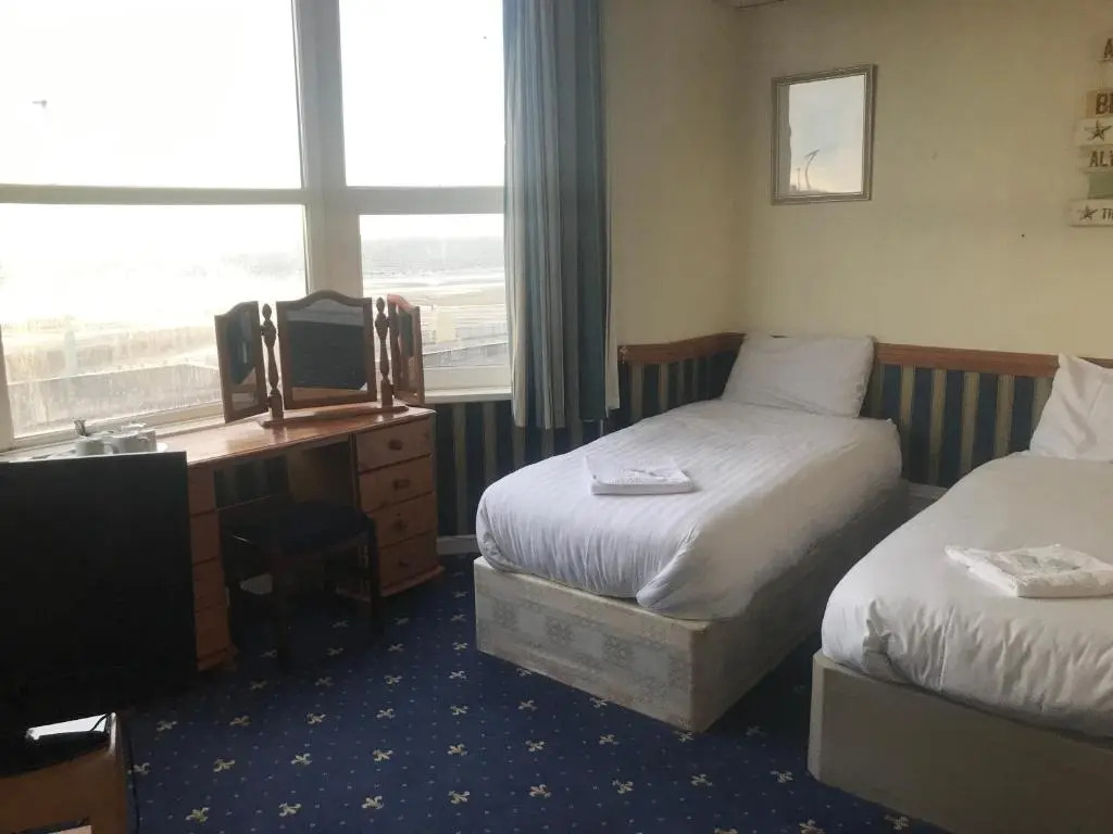 Canasta Hotel