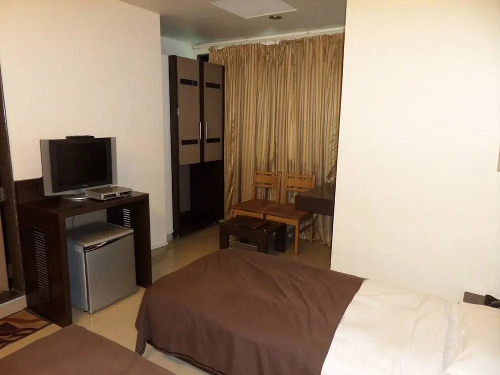Hotel Aura