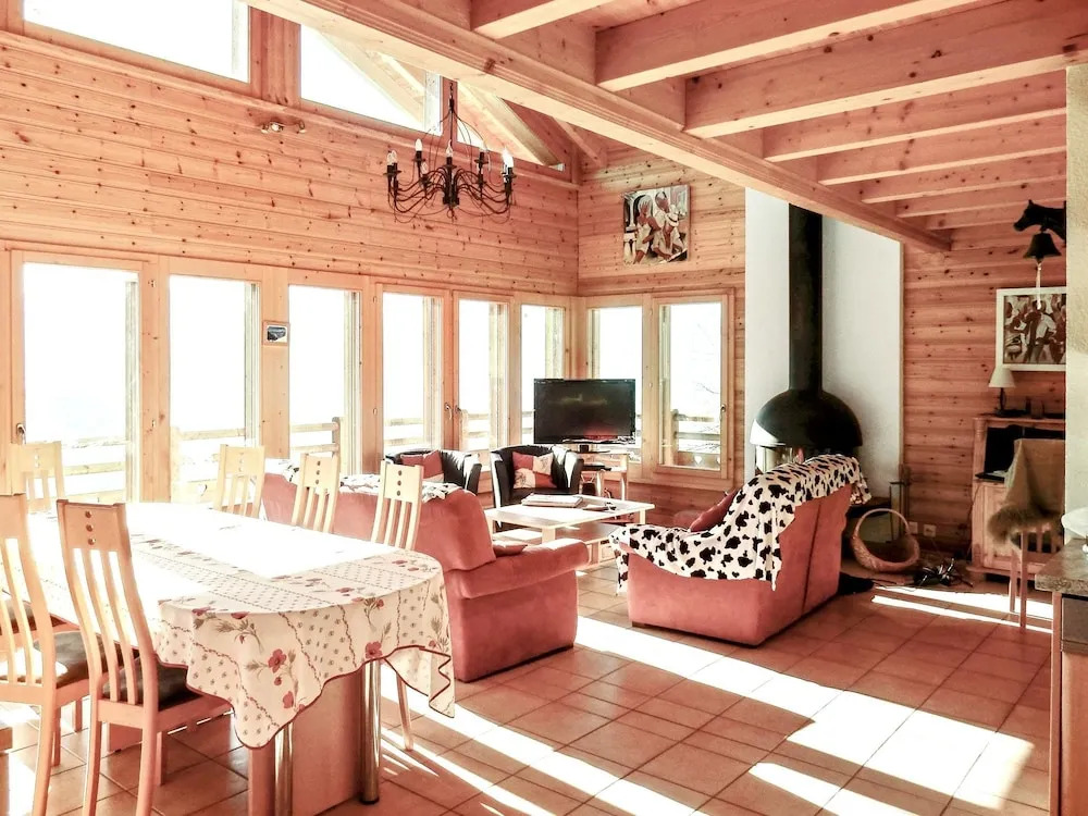Chalet With 3 Bedrooms in Veysonnaz, With Wonderful Mountain View, Fur