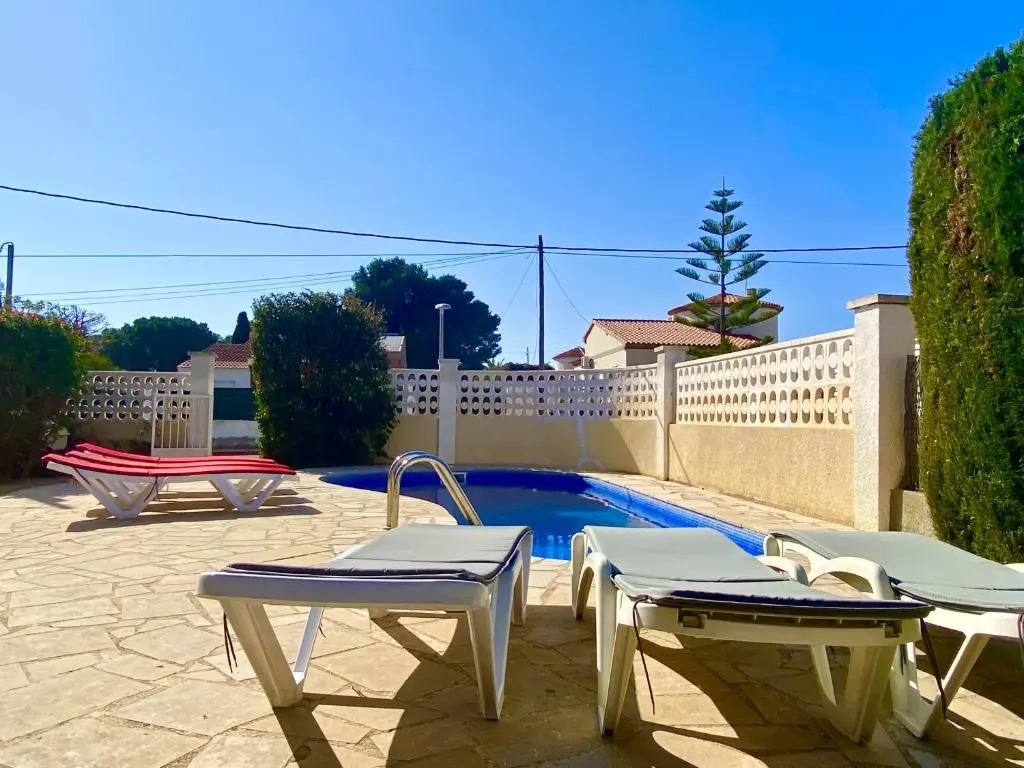 Villa Avondale 3bedroom villa with air-conditioning & private swimming pool