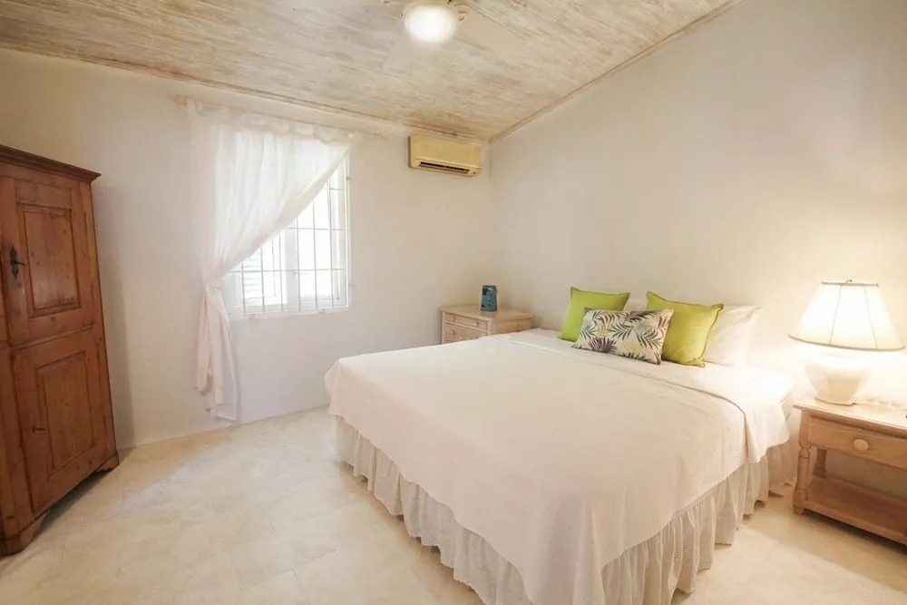 Pavilion Villa by Bluescape