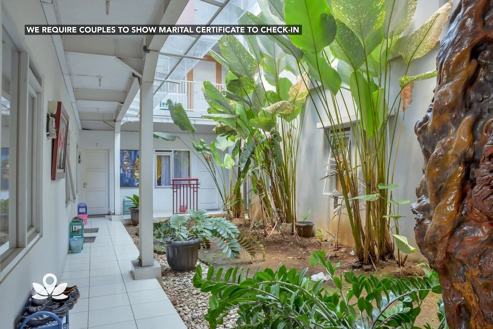 ZEN Rooms Basic UNINUS Syariah