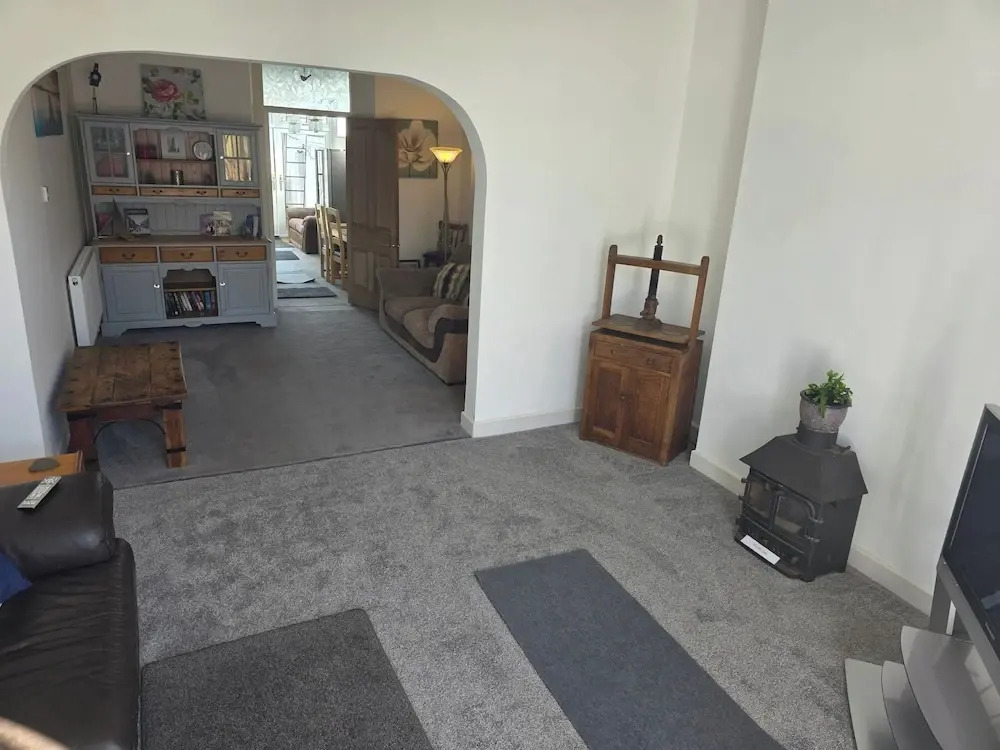 6 Guests-free Public Parking-5 Min to Beach