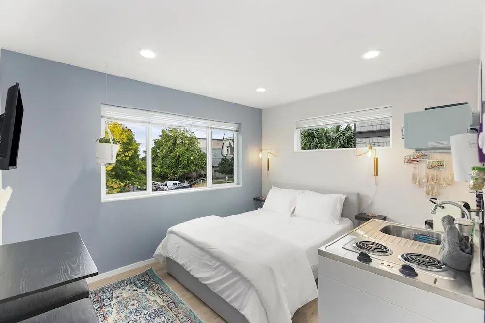 Ballard's sweet suites