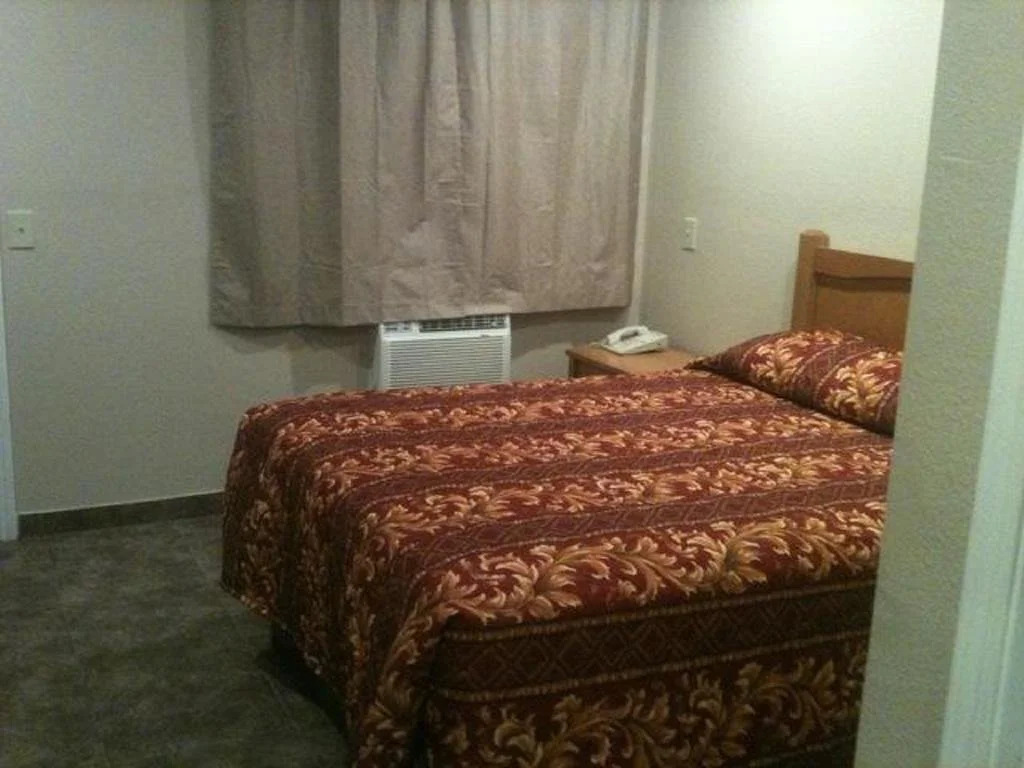 Hesperia Inn