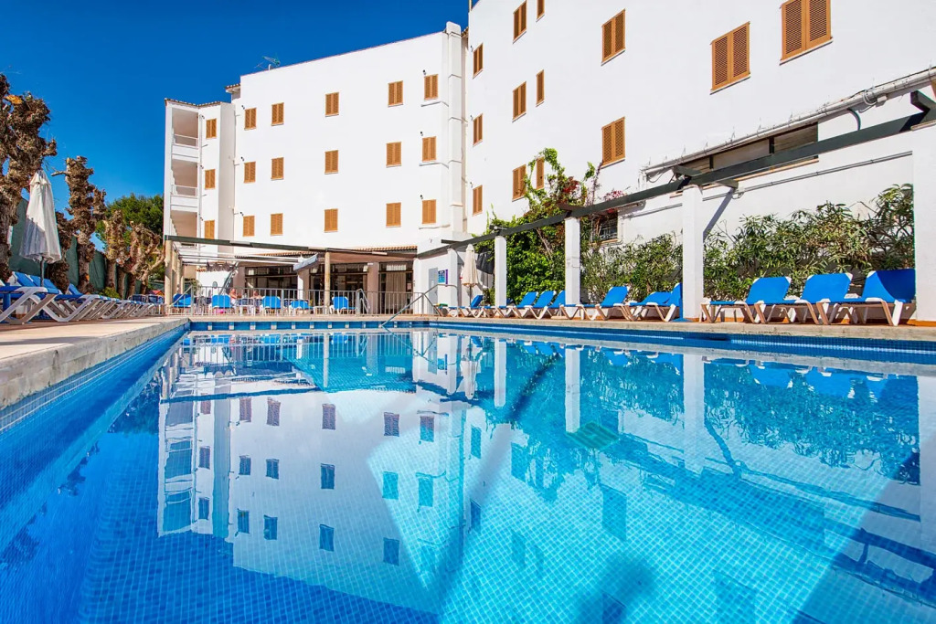 Arcos Playa Apts.