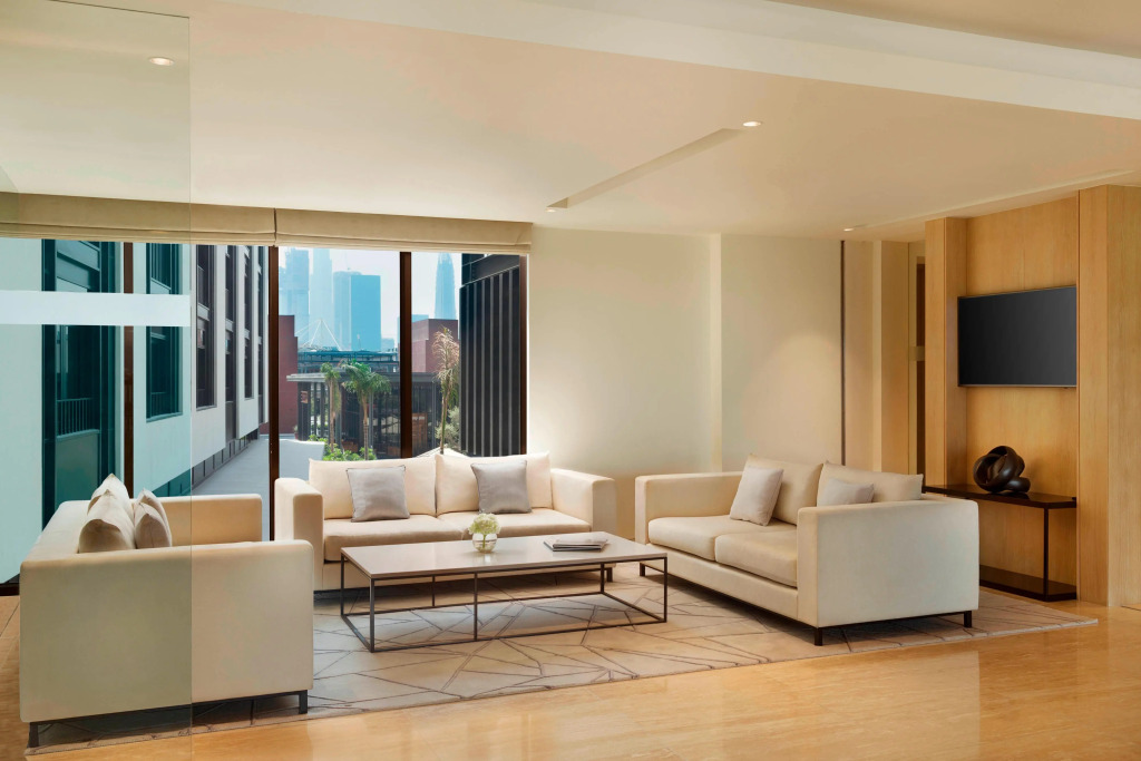La Ville Hotel & Suites CITY WALK Dubai, Autograph Collection